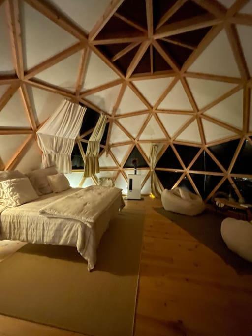 Dome Insolite Lichen Jacuzzi Et Petits-Dejeuners Inclus Gondrin Екстериор снимка